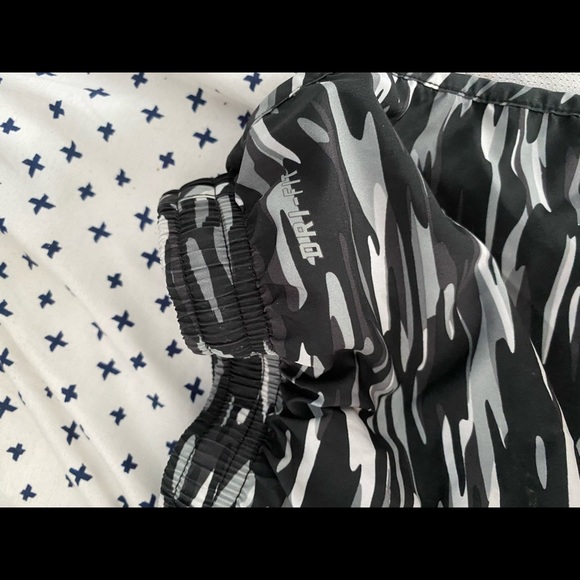 Nike Running shorts - Picture 2 of 3